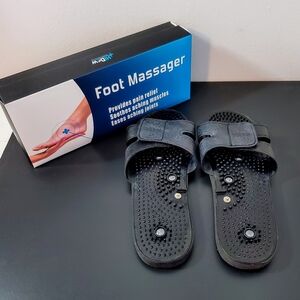 New HiDow AccuSlippers TENS Foot Massager Sandals Black - NIB